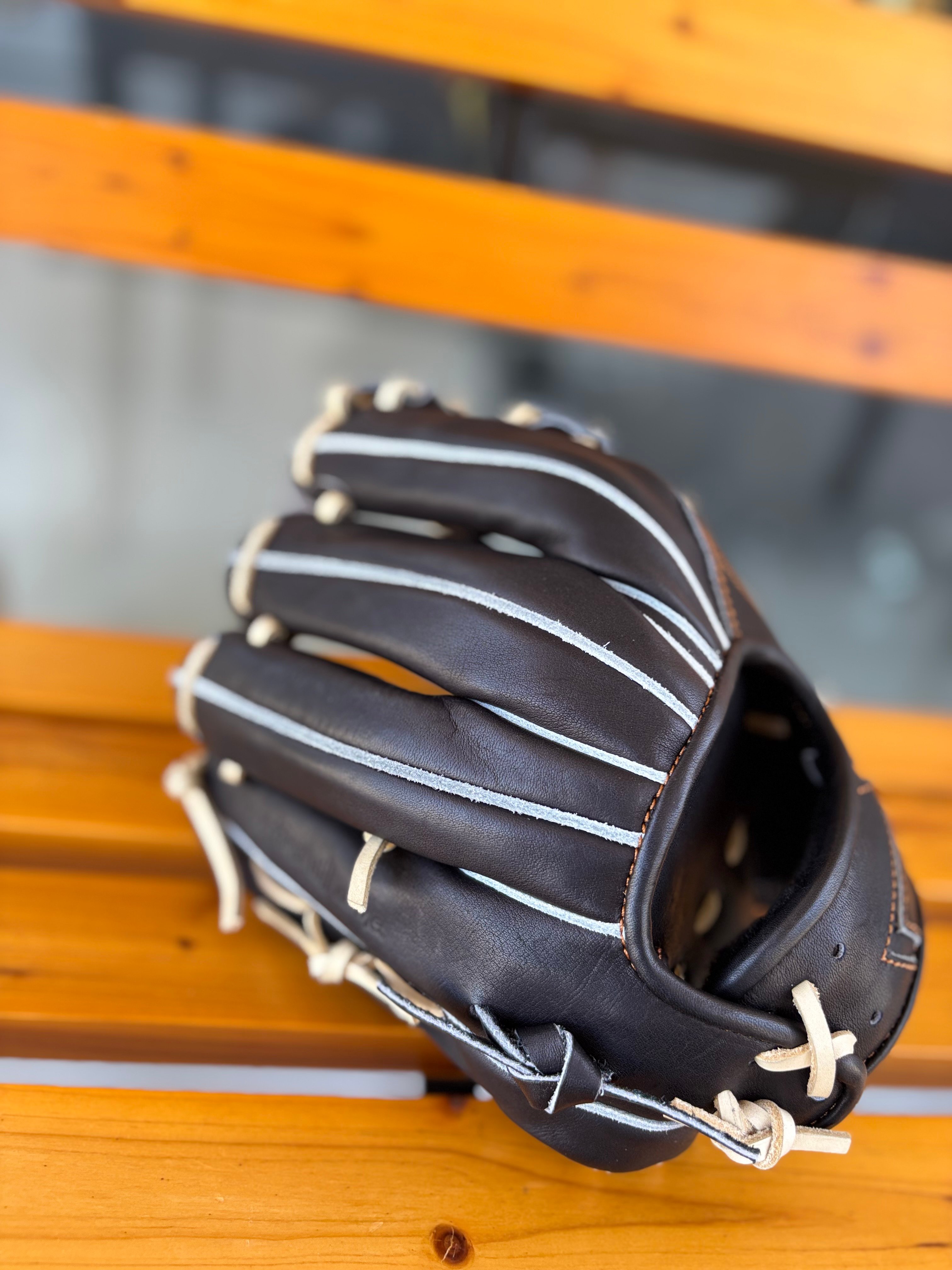 Amazing 硬式グラブ 内野手用 AG006 右投げ用 型付け・送料無料