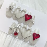ワンホンハートビジューネイル♥