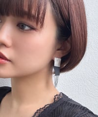 シンプルなのに、印象に残るシンプルモダンピアス　276803  charmaer winter collection