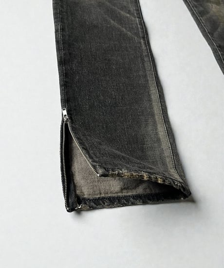 MIHARA YASUHIRO STAIN-EFFECT SIDE ZIP DENIM