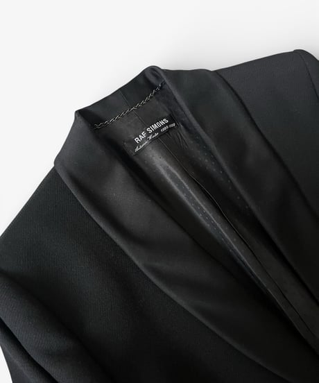 A/W 1998 RAF SIMONS “RADIOACTIVITY” SHAWL COLLAR TUXEDO COAT
