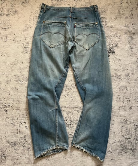 A/W 2001 Levi's RED