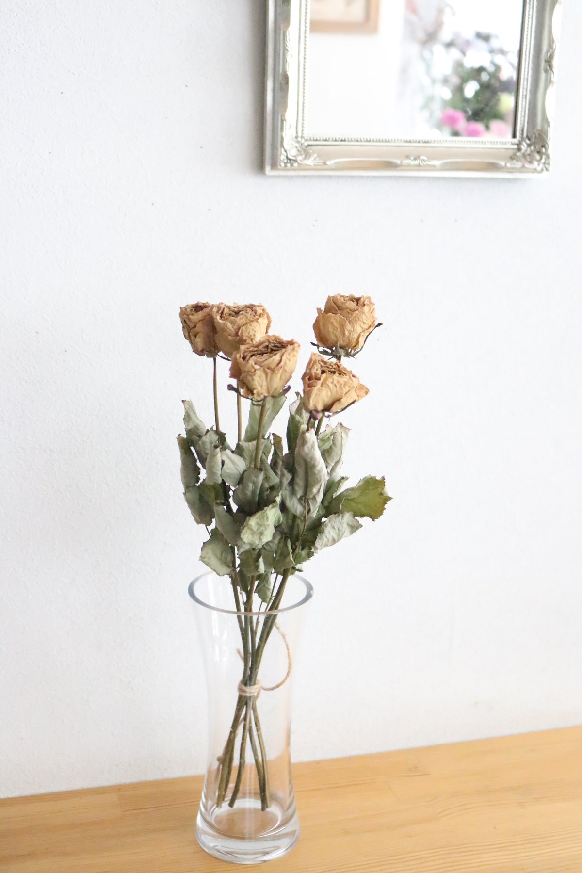 甘い香りの残るバラ5本 | Relier(ルリエ) online store