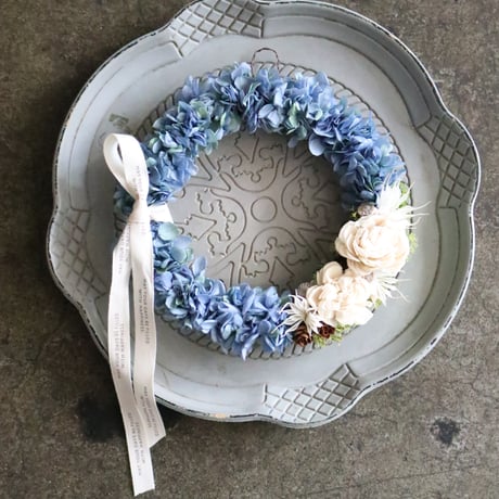 ブルーグリーンのリース