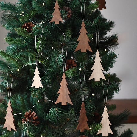 もみの木の木製クリスマスオーナメント＊５個セット｜ウォールナット＆ホワイトオーク