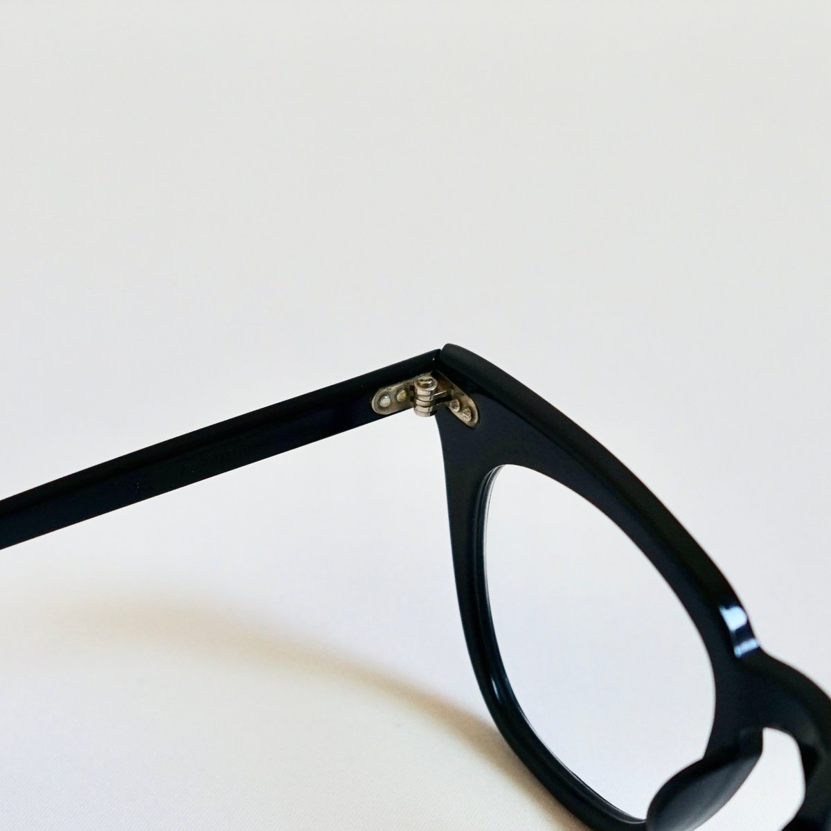 1950s Bausch&Lomb B&L “SAFETY” Dia Cross Black