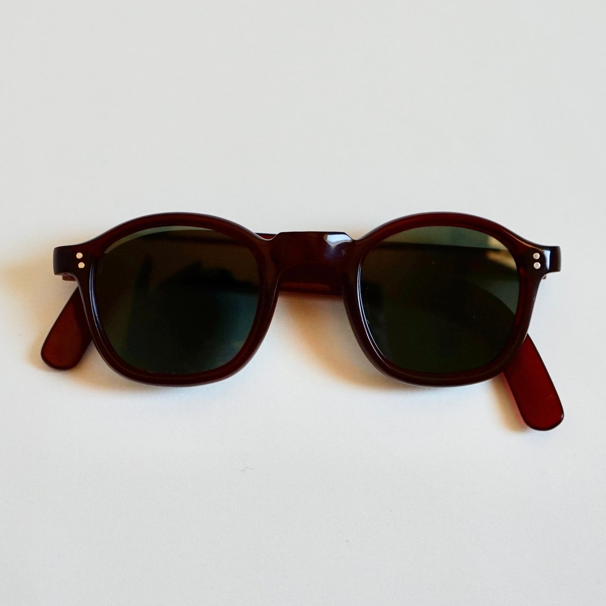 Vintage Frame France パリジャン スモールサイズ眼鏡フレーム PDのバランスが取りやすい絶妙コンパクトサイズ個体1940-1950sフランス