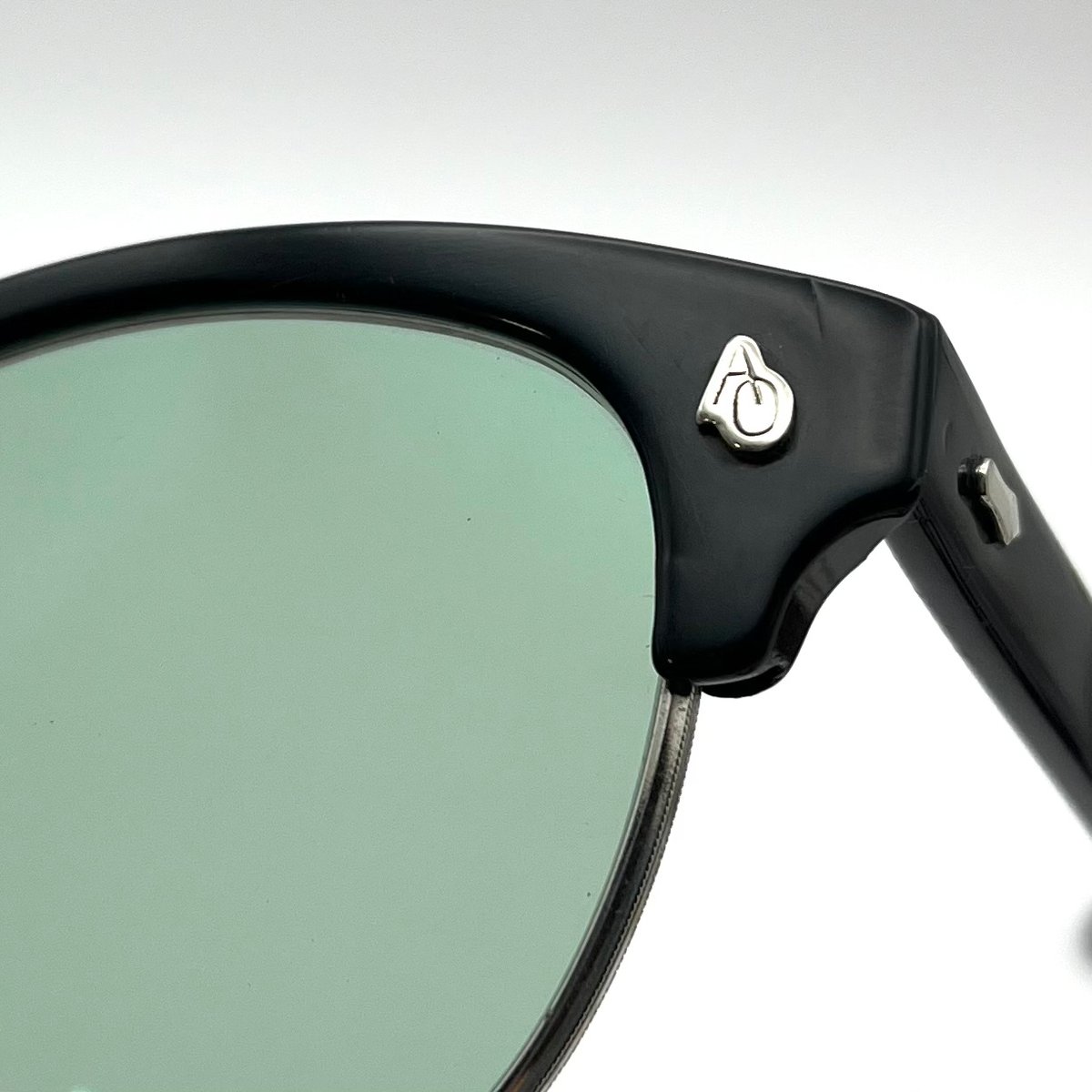 1960s AMERICAN OPTICAL Safemaster Browline Flex