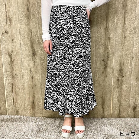 GORGE 柄プリーツスカート