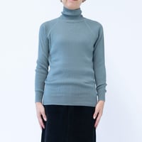 タートルネックプルオーバー（各色あり）
