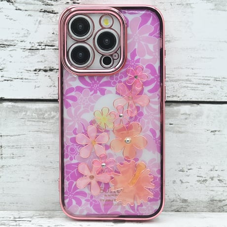 世界にひとつ！iPhone15Pro用レジンデコ付き着せ替えスマホケース・プルメリア・ピンク