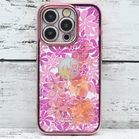 世界にひとつ！iPhone15Pro用レジンデコ付き着せ替えスマホケース・プルメリア・ピンク