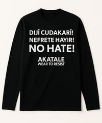 クルド語、トルコ語、英語 NO HATE 5.6oz ロングスリーブ Tシャツ