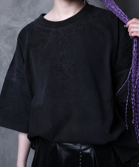Layered-Sleeve T-shirt [Rakshā]