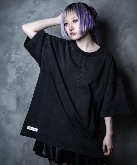 Layered-Sleeve T-shirt [Rakshā]