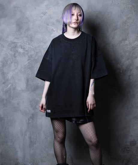 Layered-Sleeve T-shirt [Rakshā]