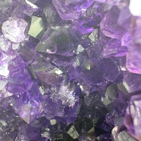 〜底なしの世界〜ウルグアイ産アメシスト(紫水晶)(M0166)