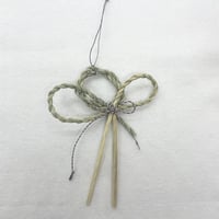 紫根染め精麻まこもり飾り（小）
