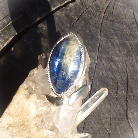 ネパール産カイヤナイト | STORES