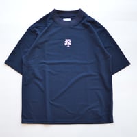 SALVAGE PUBLIC Kolepa "マラマピケクルーネック S/S(SVP monogram)"