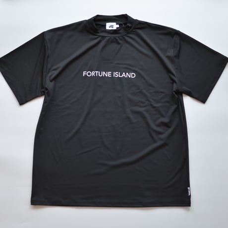 FORTUNE ISLAND GOLF "CHICKEN LAYING EGG MOCKNECK S/S"