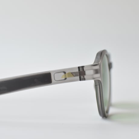 SVKE002［サルベージパブリックコレパ］POLOLEI Matte Grey with Polarised Photochromic Green lense