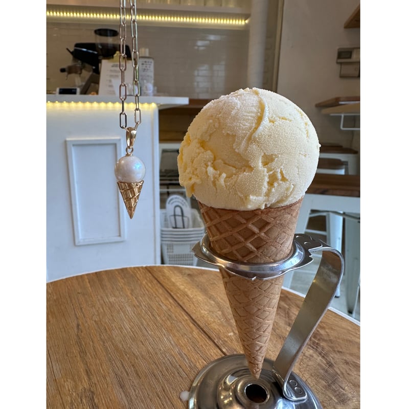 Pearl Vanilla Ice Cream Pendant | FUMIO MAKINO