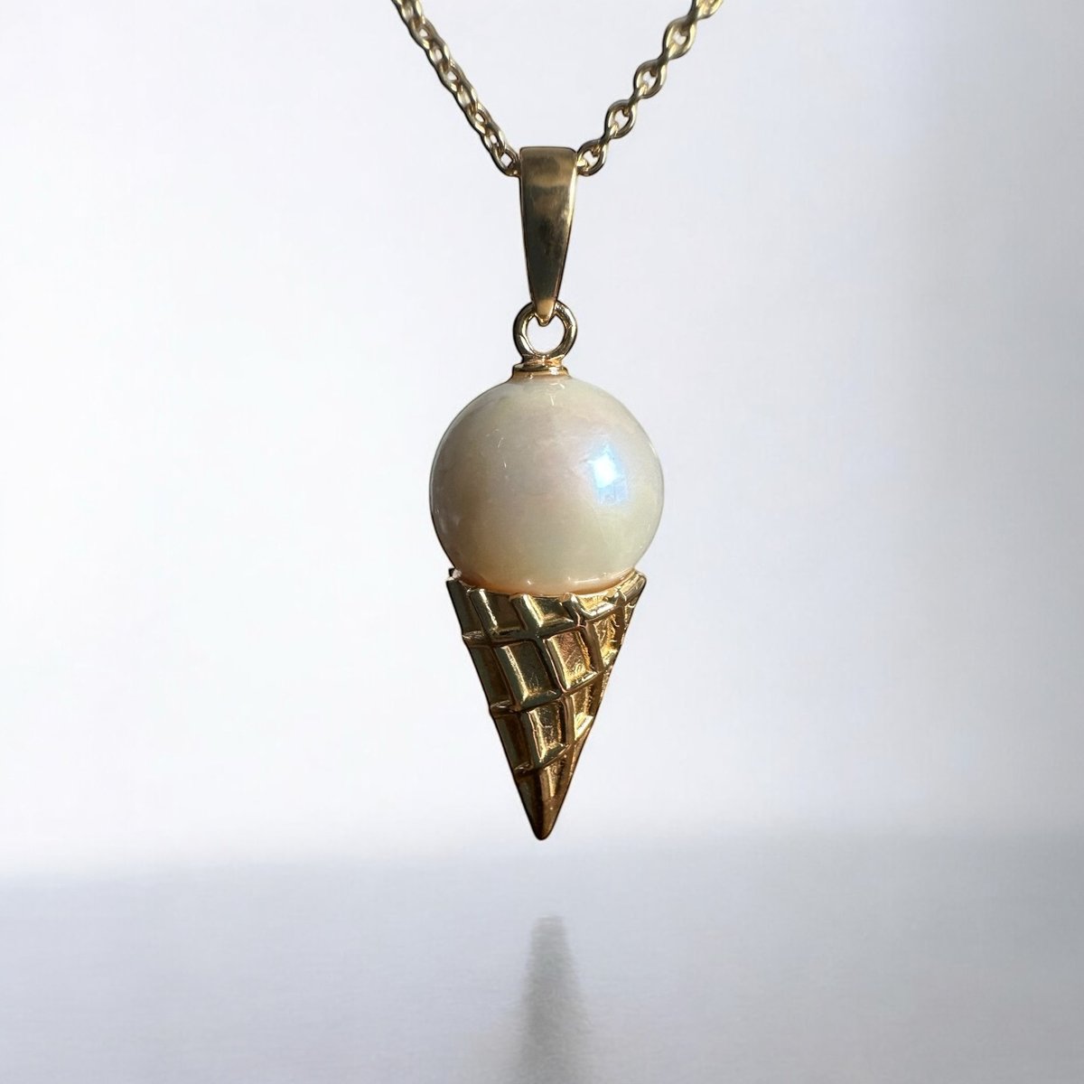 Pearl Vanilla Ice Cream Pendant | FUMIO MAKINO