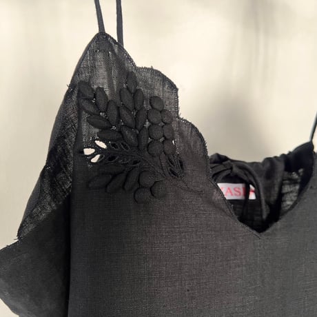Bon voyage camisole black / TOWAVASE