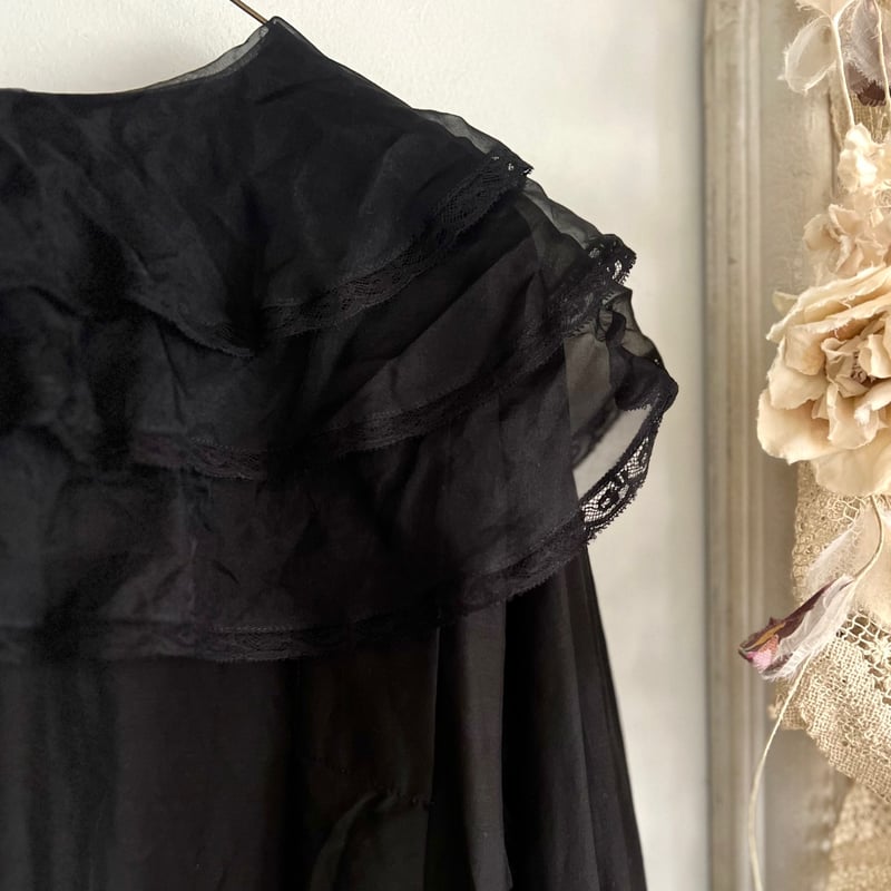 新品TOWAVASEトワヴァーズシルクオーガンジーのタブリエAlette22AW 新品TOWAVASEトワヴァーズシルクオーガンジーのタブリエAlette22AW