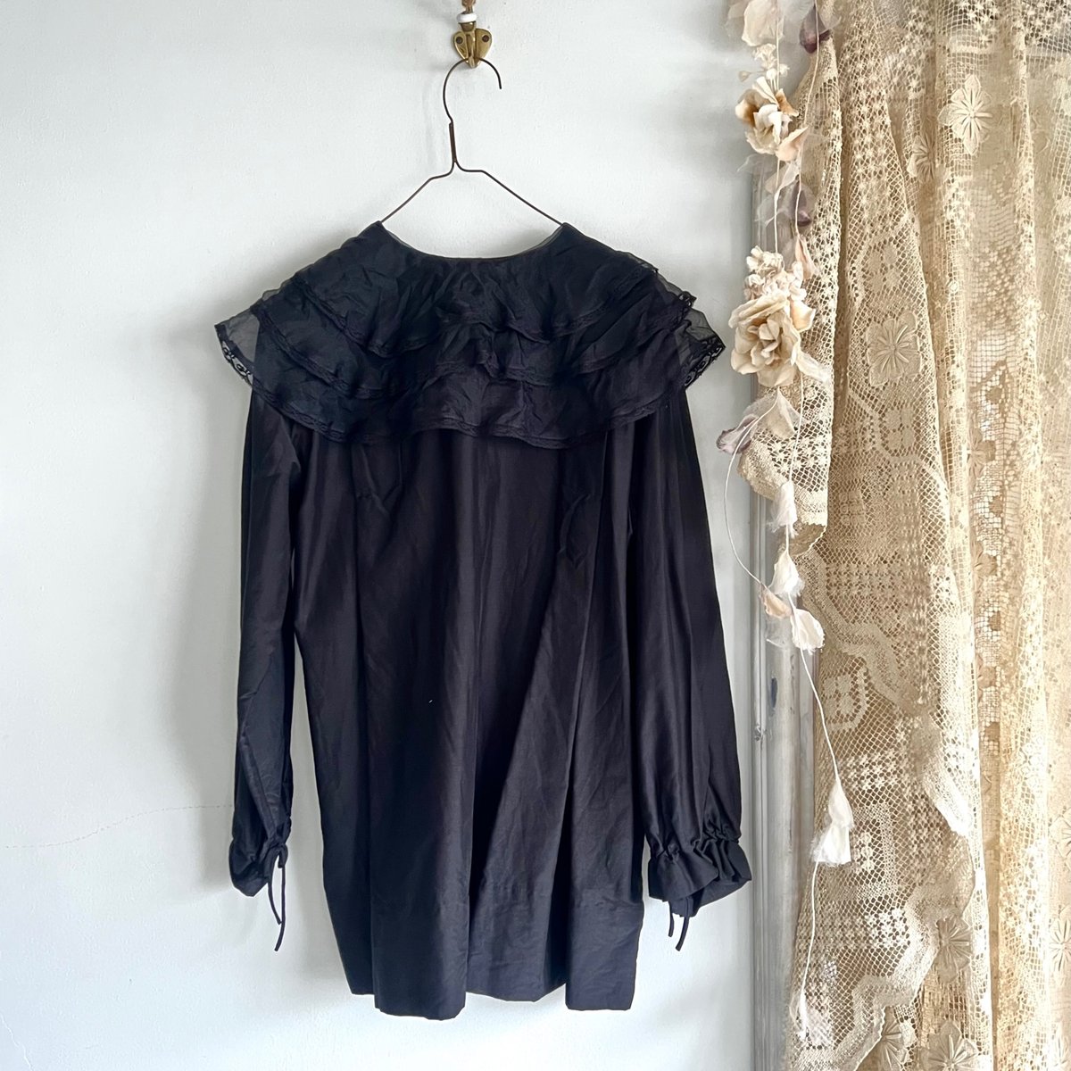 Leavers blouse black / TOWAVASE | alice daisy