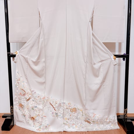 ［色留袖］　新品　作家物　シツケ有り 色留袖レンタル 743 京友禅 ﾋﾟﾝｸ 桃山小袖 貝桶 宝づくし | 着物
