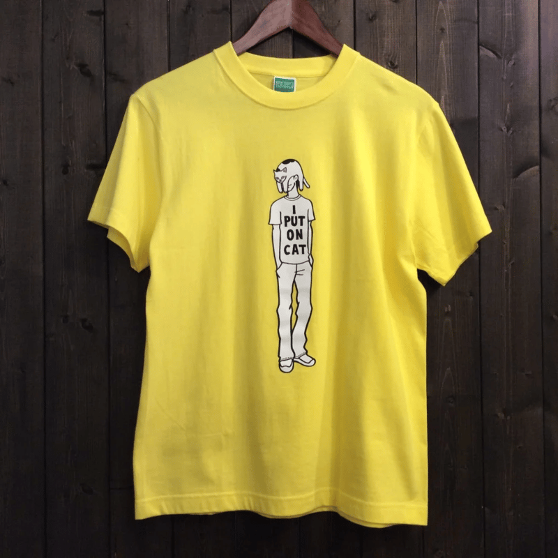 悪意1000%】Tシャツ ねこっかぶり（イエロー） | 王冠印雑貨店