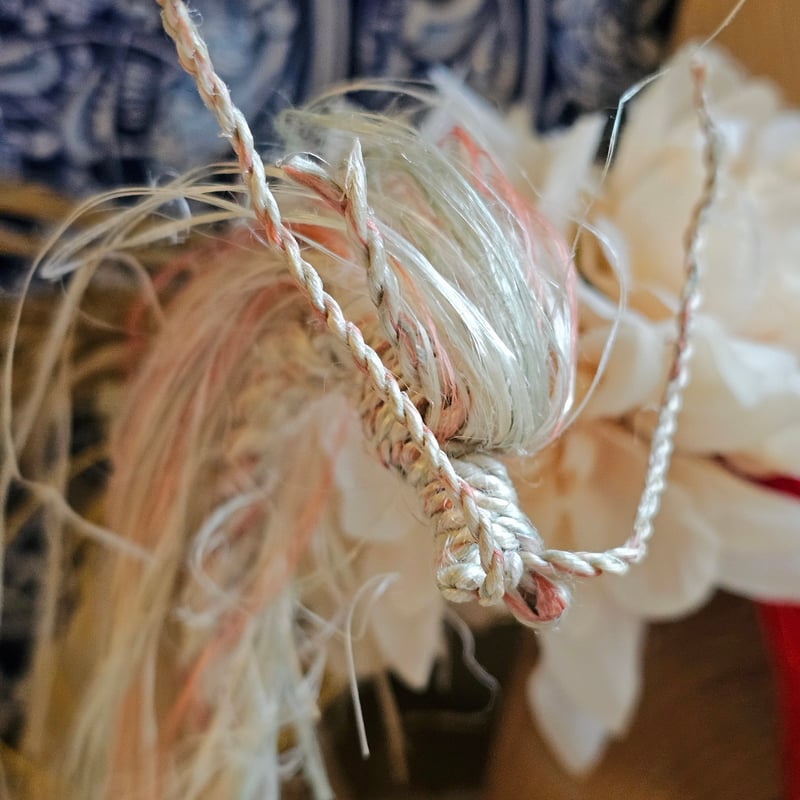 精麻虹龍神】 ～自然の力をまとい、願いを運ぶ虹の龍～ | あいのむすひ