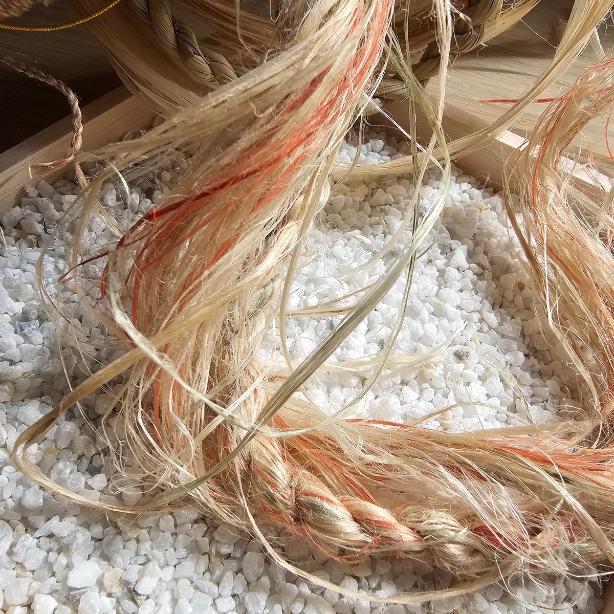 精麻虹龍神】 ～自然の力をまとい、願いを運ぶ虹の龍～ | あいの