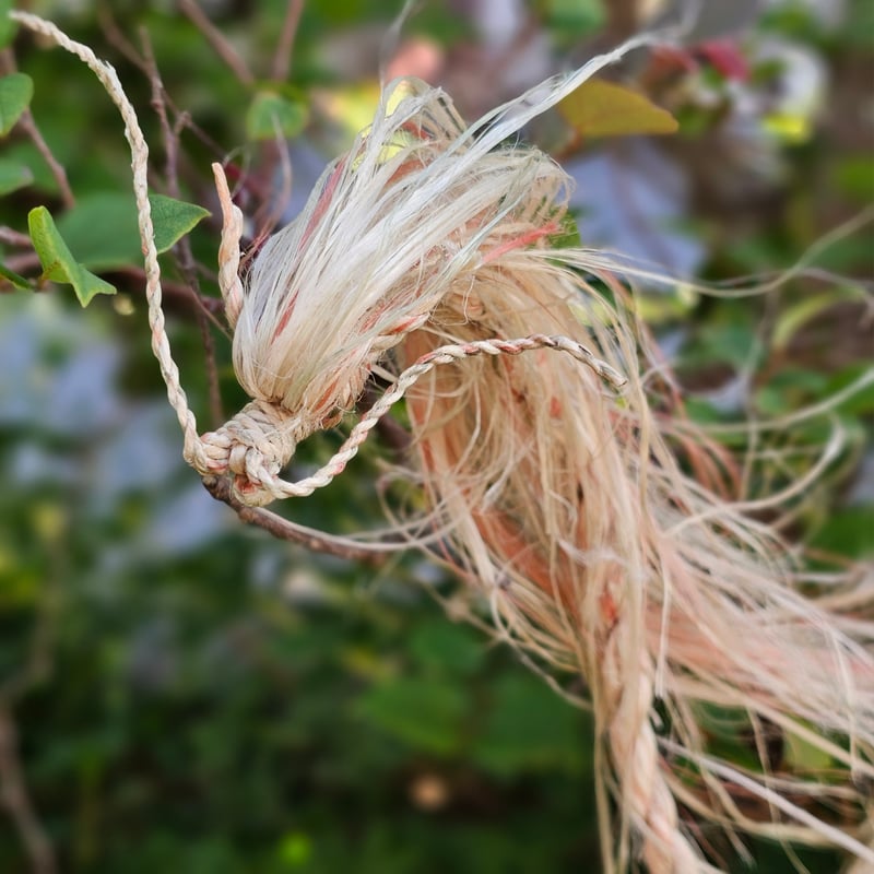 精麻しめ縄龍　紙垂　水晶10mm宝珠付き　ご注文を受けてから作成いたします。 精麻しめ縄龍 紙垂 水晶10mm宝珠付き ご注文を受けてから