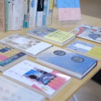本とお手紙と