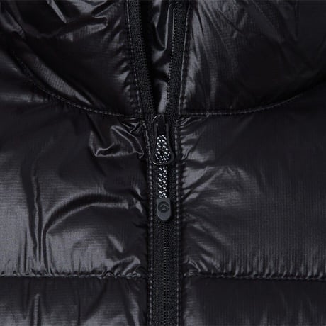 【SUMMIT SERIES】M'S LIGHT HEAT DOWN VEST (RDS) REAL BLACK NV1DS20B