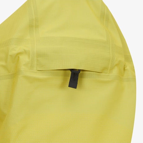 【SUMMIT SERIES】THUI ZOM PEAK JACKET YELLOW NJ2GS11C