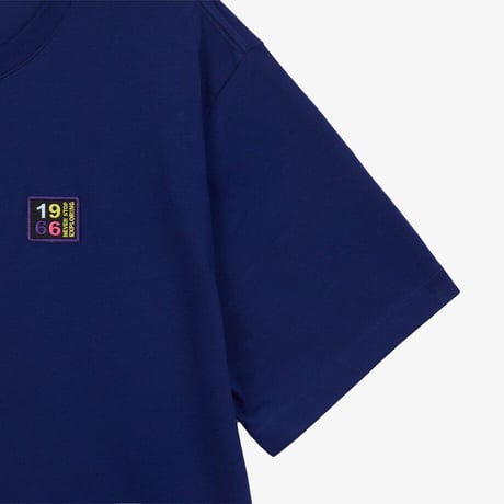 【SUMMIT SERIES】U EXPLORER BADGES RLX SS TEE-GRAPHIC BLUE NT7US98B