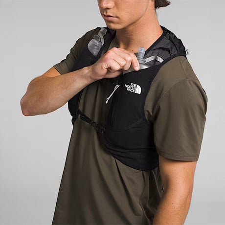 SUNRISER RUN VEST 8 BLACK NA5AS30A