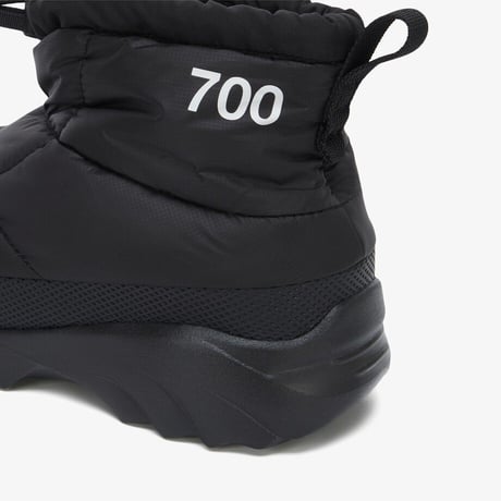 NUPTSE TRACTION CHUKKA BLACK NS87R57A