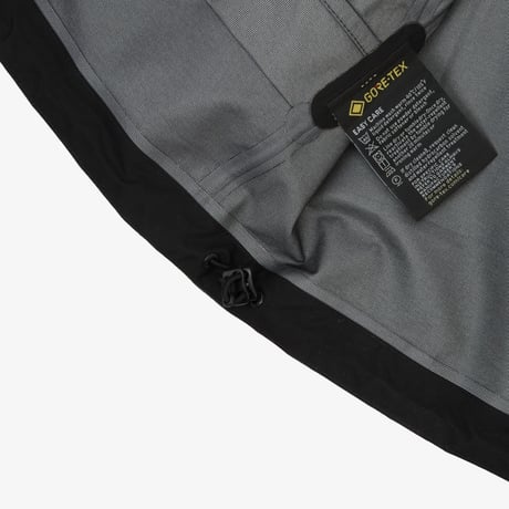 M'S GTX MOUNTAIN 3L JACKET CHARCOAL NJ2GR03A