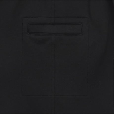 CORE BERMUDA SHORTS BLACK NS6KR01B