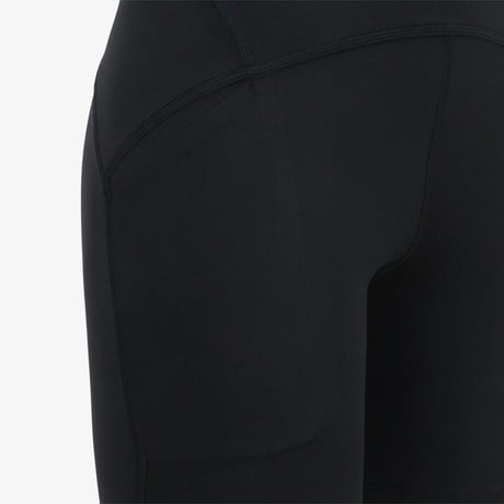 W JAIDA POCKET SHORT BLACK NF6KS30A