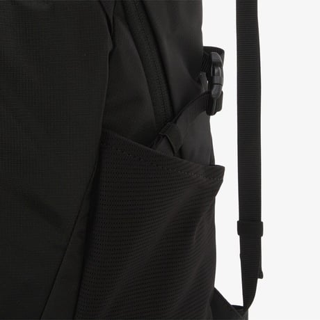 STREAM 12 BLACK NM2SS17A