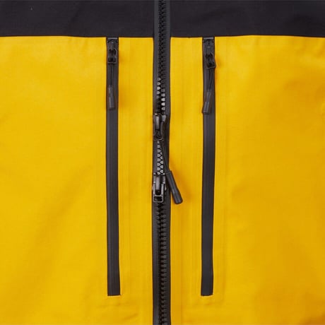 【SUMMIT SERIES】M SUMMIT MOUNTAIN GTX PRO JACKET GOLD YELLOW NJ2GS79A