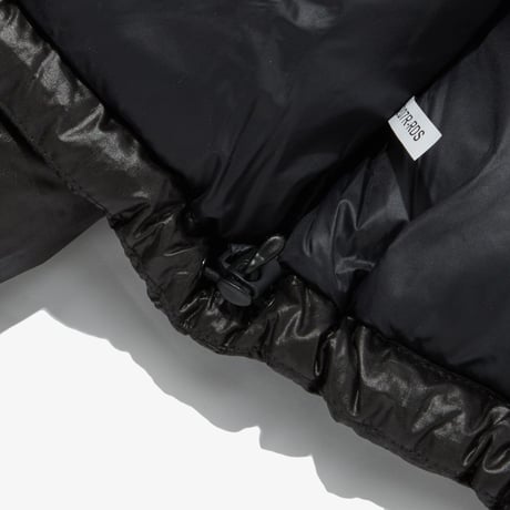W'S NOVELTY NUPTSE RDS DOWN JACKET BLACK NJ1DR85J