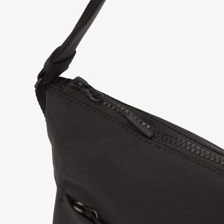 SP CROSS BAG M BLACK NN2PS59A