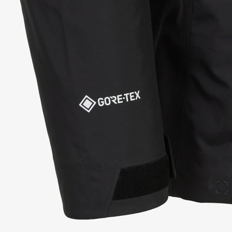 【SUMMIT SERIES】M'S PILATUS GTX JACKET BLACK NJ2GR99A